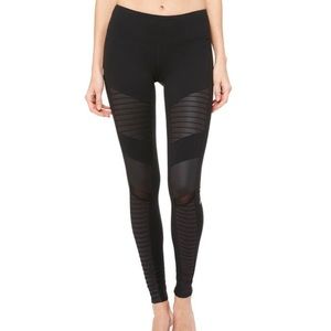 Alo Moto Legging